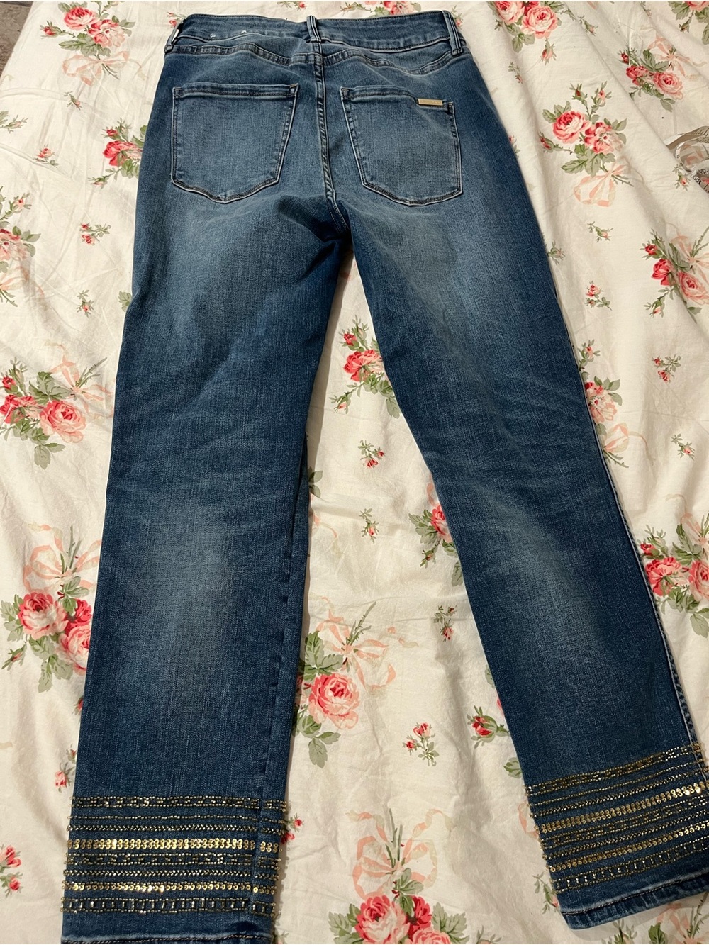 WHBM Classic Blue Women's Straight slim Jeans with Decorative Hem size 0 - Picture 6 of 10